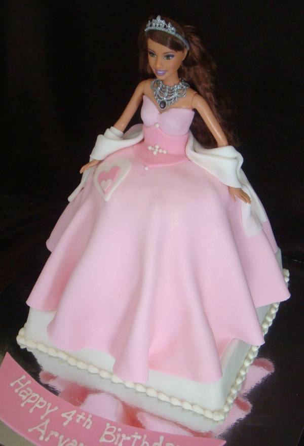 Barbie Cake.jpg