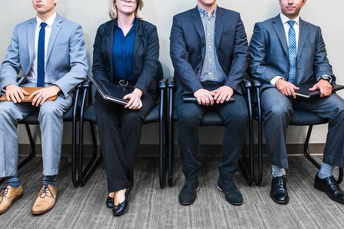 سوال های عادی اینترویو سوئدی - 10 vanliga frågor på intervjun